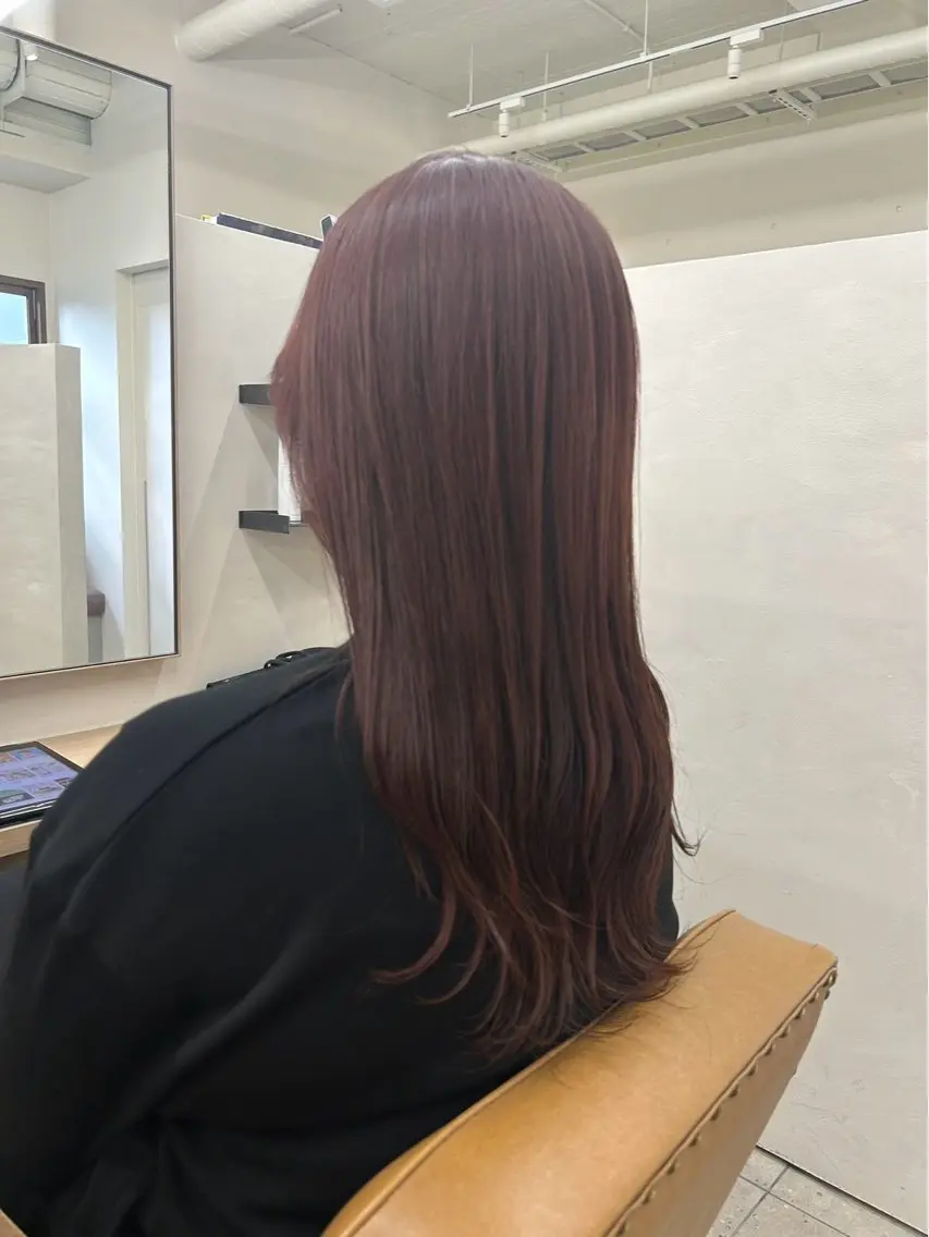 ロング ピンクブラウン 上野 めぐのヘアスタイル