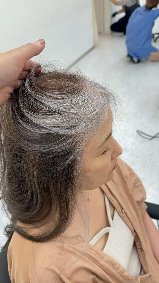 ロング カラー ヘアアレンジ 久米 治仁のヘアスタイル