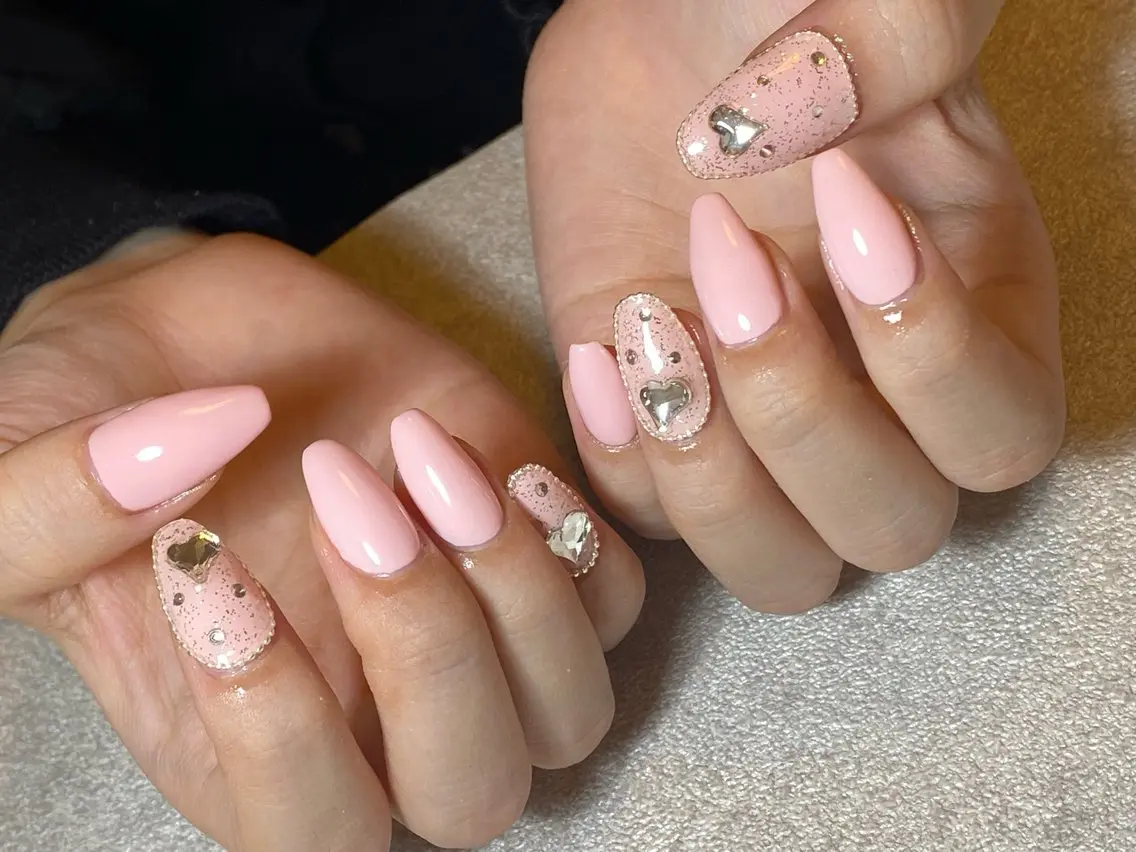 ネイル ハート ピンク ストーンネイル ハンドネイル LIll nailのネイルデザイン