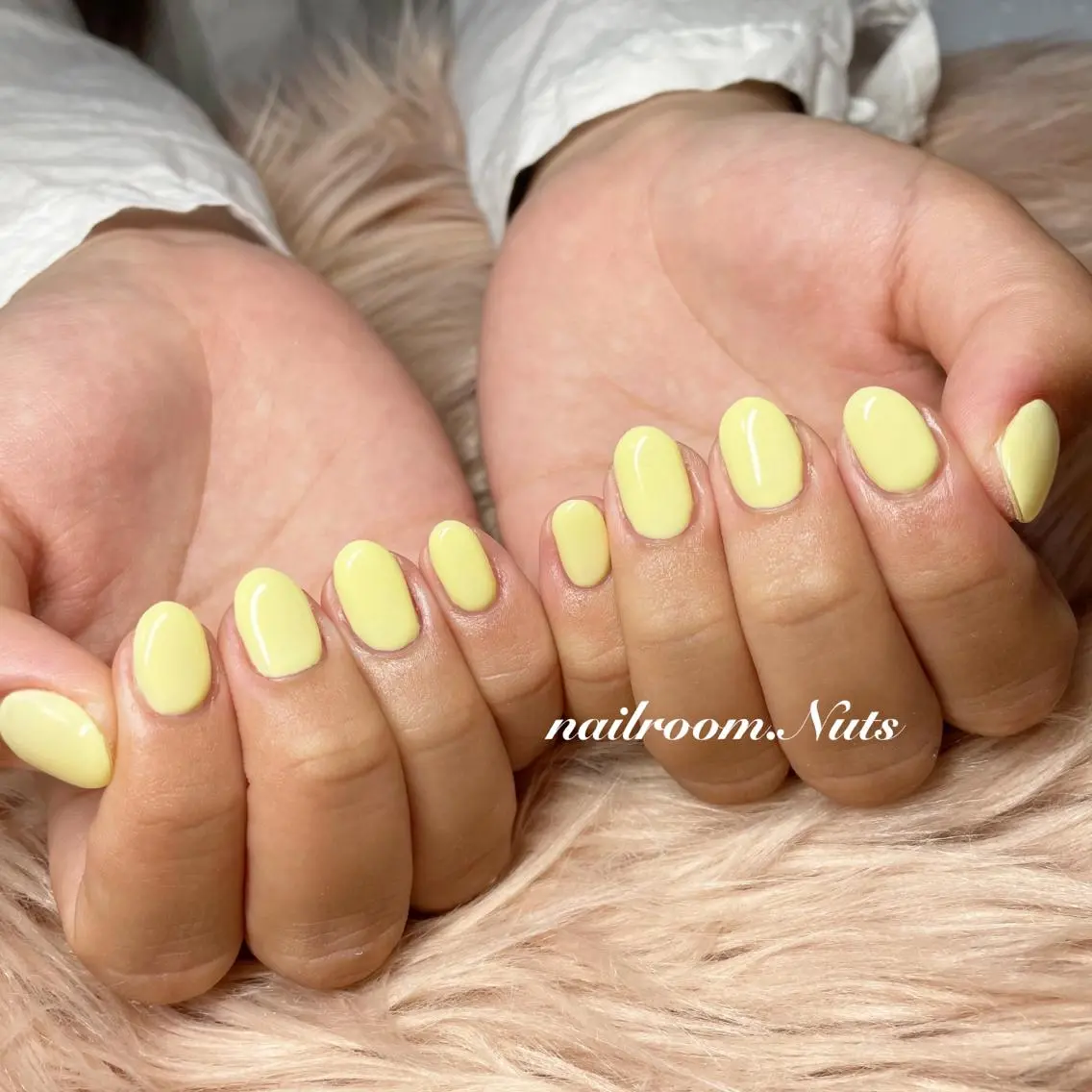 ネイル ハンドネイル nailsalon Nutsのネイルデザイン