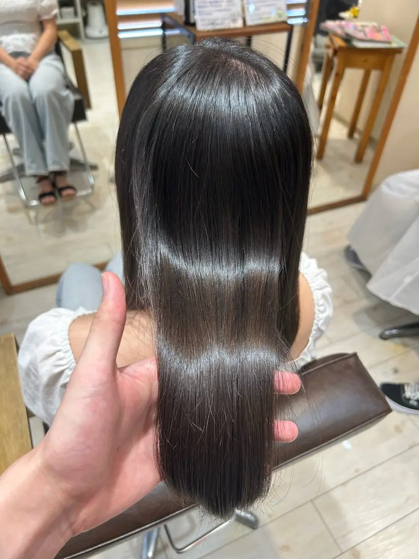 「髪質改善でツヤ髪へ✨️」     ♕髪質改善パールプラチナトリートメント♕の写真