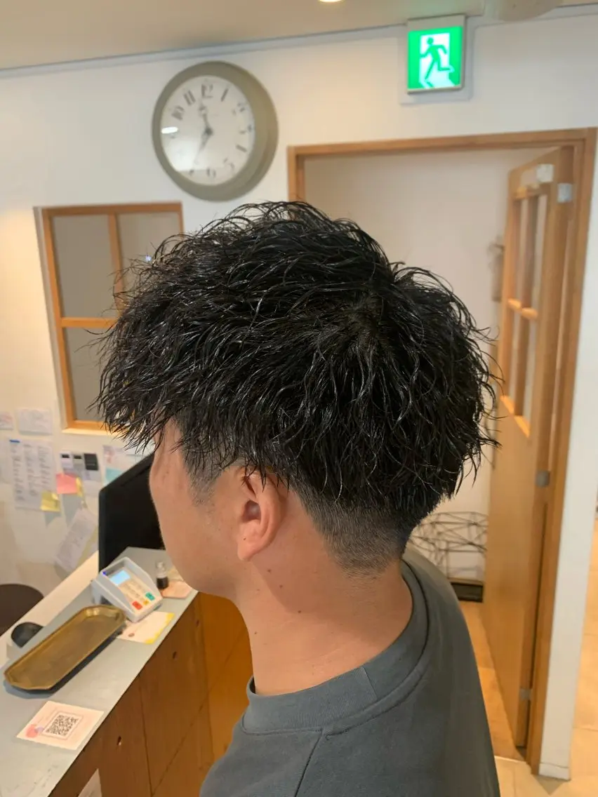 ショート パーマ メンズ メンズパーマ ツイストスパイラルパーマ スパイラルパーマ 庄司 沙羅のヘアスタイル