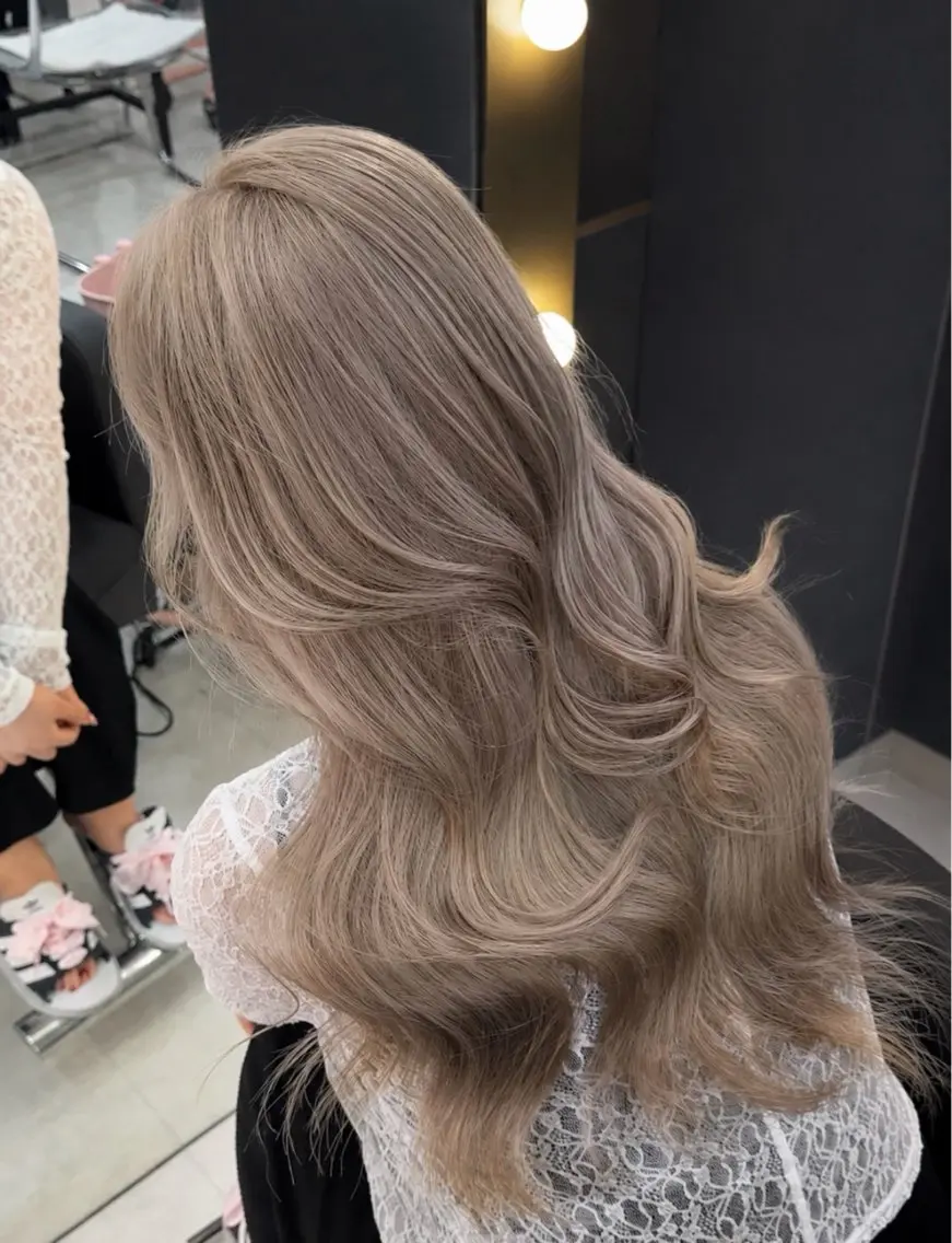 ロング カラー 色落ちまで盛れる 💟まなみのヘアスタイル