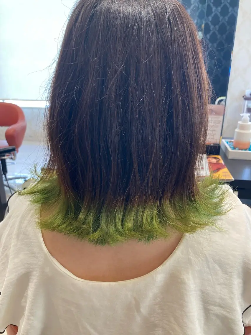 ミディアム カラー ヘアカラー 坂上 晴日のヘアスタイル