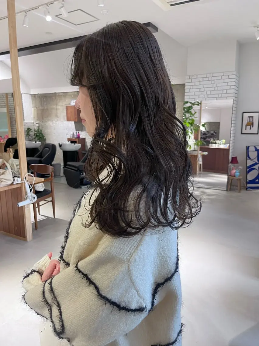 ロング カット ヘアカラー トリートメント Yui⭐️ 透明感カラー🫧のヘアスタイル