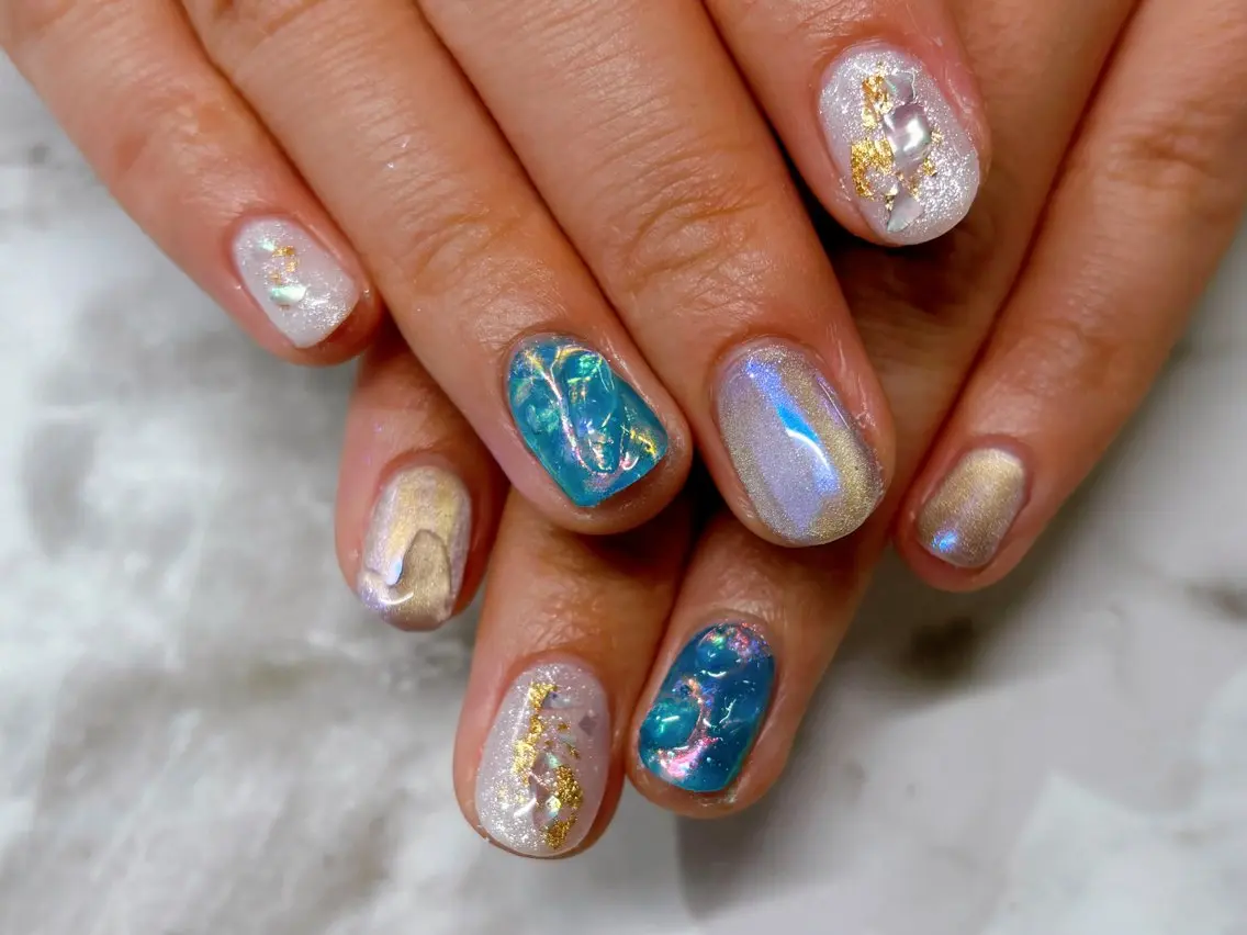 ネイル 氷ネイル・うるうるネイル キラキラネイル ハンドネイル Lani🌈Nail Konatsuのネイルデザイン
