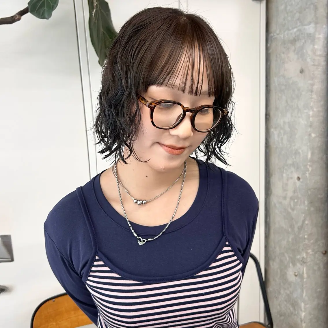 ミディアム カラー パーマ ミディアムパーマ ボブ カット ヘアカラー パーマ 伊藤ほのか/柔らかパ ーマ/酸性ストレートのヘアスタイル