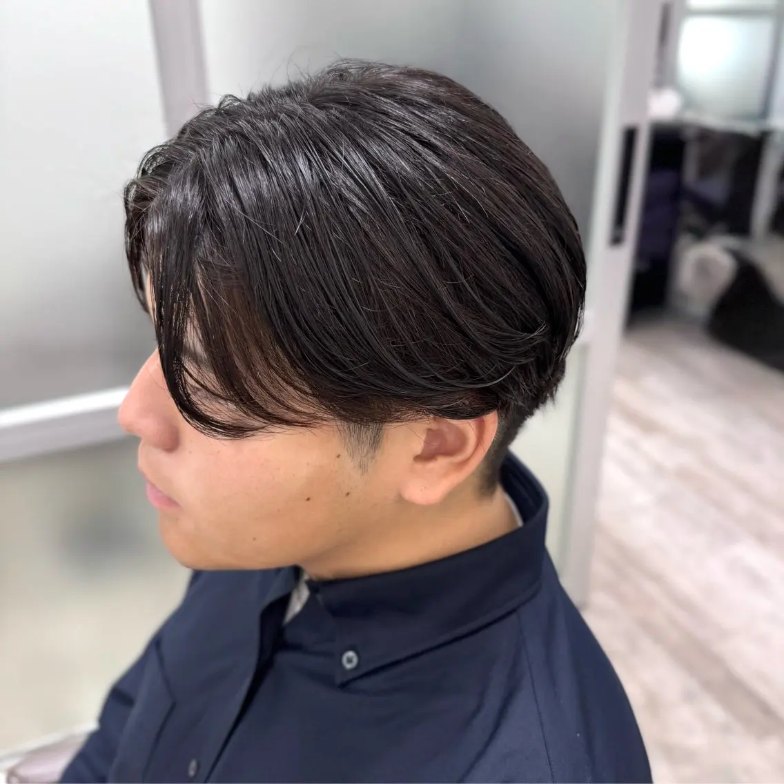 🏴メンズセンターパートカット➕ニュアンスパーマ（ケア剤付）の写真