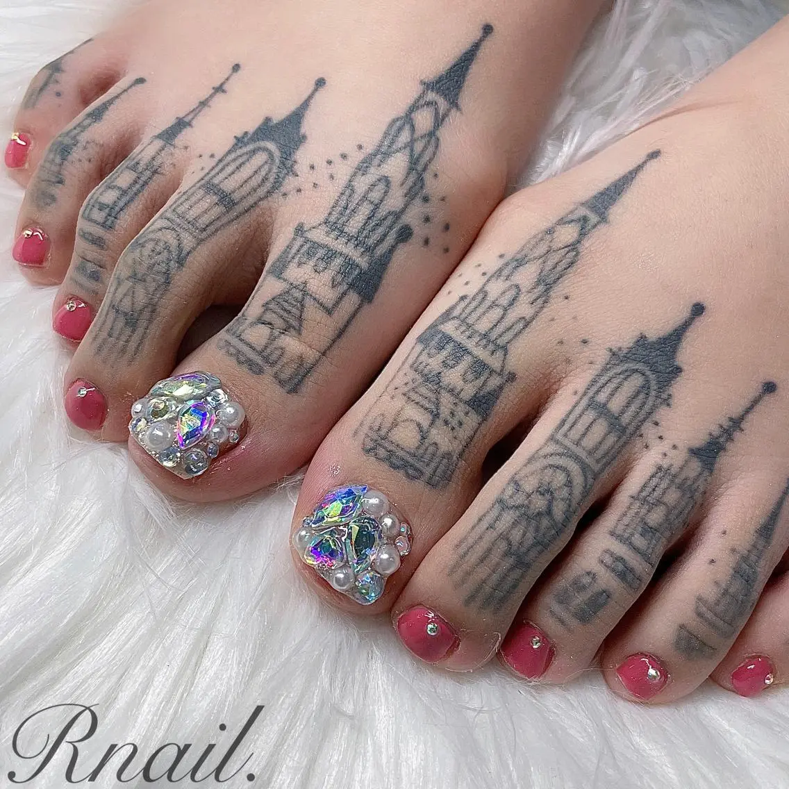 ネイル ストーンネイル フットネイル R nail.のネイルデザイン