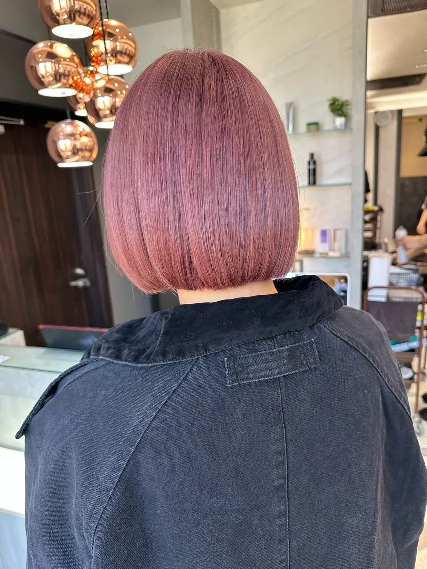 カラー ベージュカラー ブルーカラー カシス ハイトーンカラー ミルクティーベージュ ヘアカラー AYAKASA 暖色カラー/レイヤーのヘアスタイル