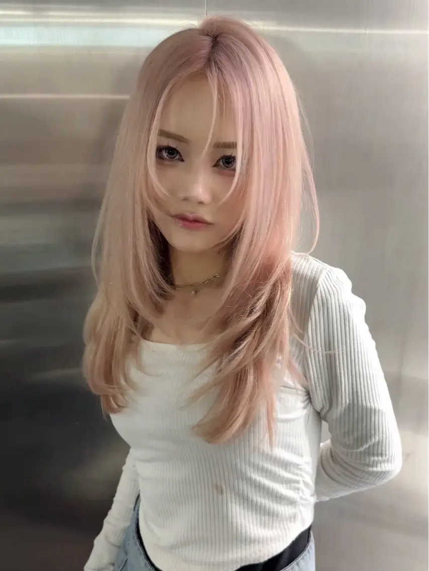 【夏はハイトーン✨️】レディースブリーチリタッチ+カラーの写真