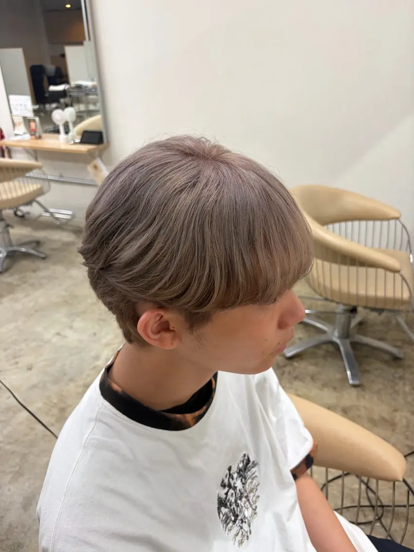 メンズ ヘアカラー カラーリスト KOTOMIのヘアスタイル