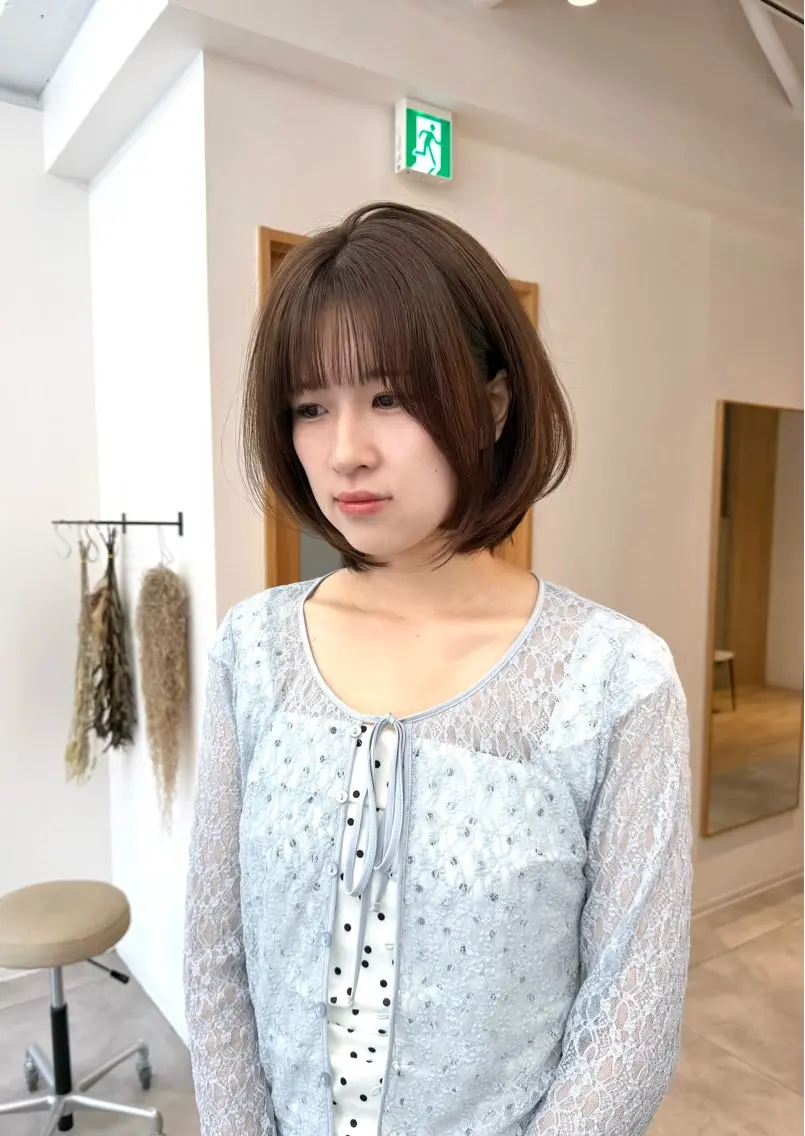 ショート ボブレイヤー ボブ レイヤーカット ショートヘア 新田 琴美/ レイヤー/透明感のヘアスタイル