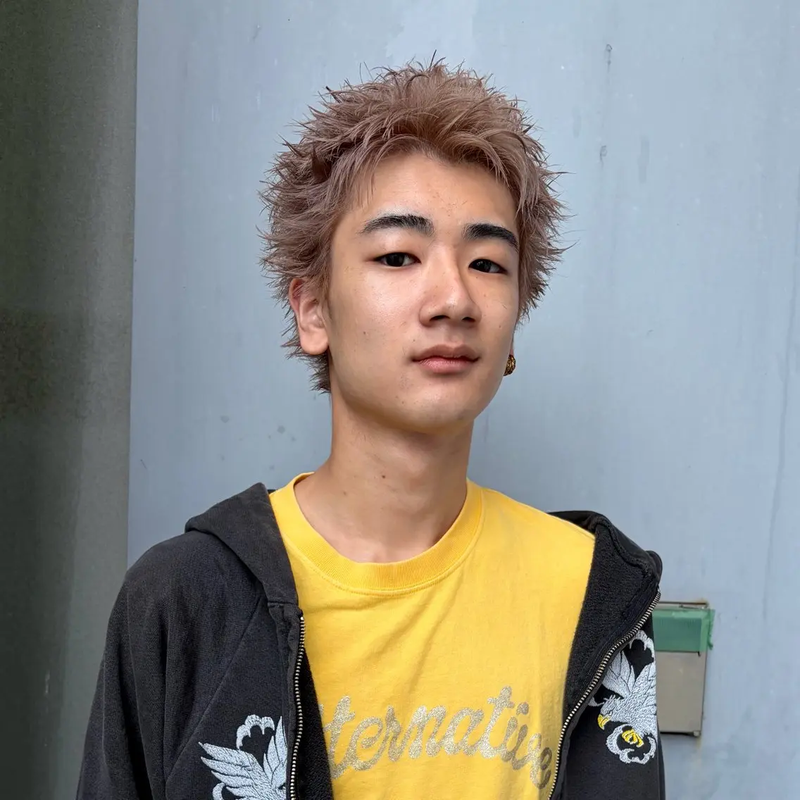 ショート カラー メンズ メンズブリーチ メンズハイトーン スパイキーショート ブリーチ ハイトーンカラー カット ヘアカラー ⚾️横浜メンズカット 阿部龍馬🍺🍔のヘアスタイル