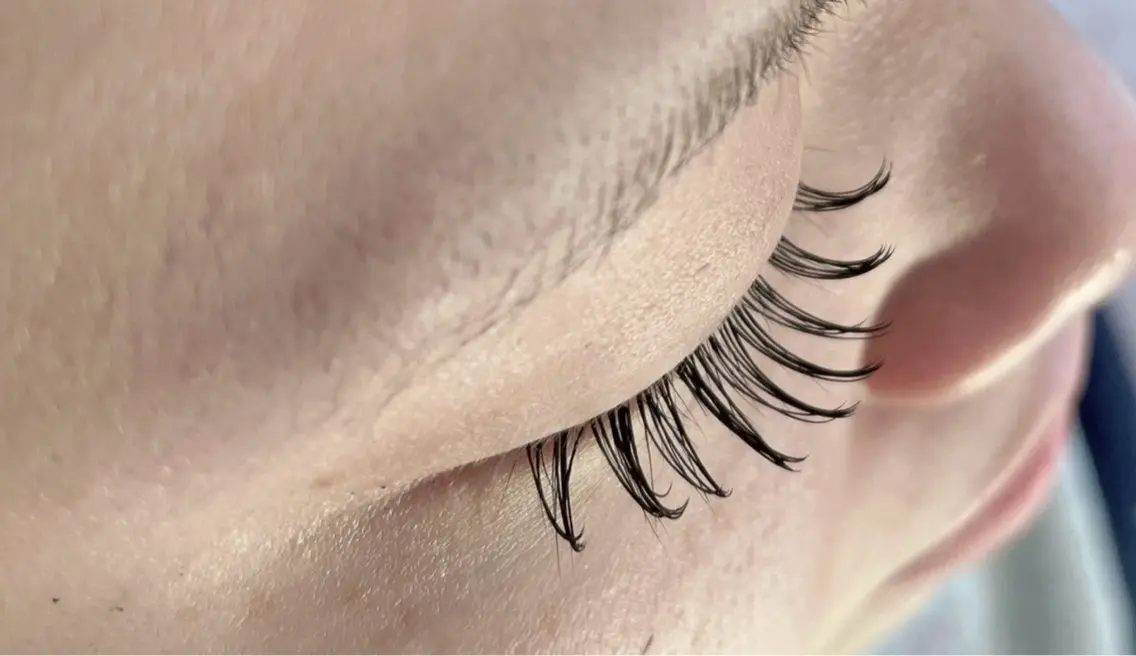 マツエク・マツパ 束感まつ毛 eyesalon aoのマツエク・マツパデザイン