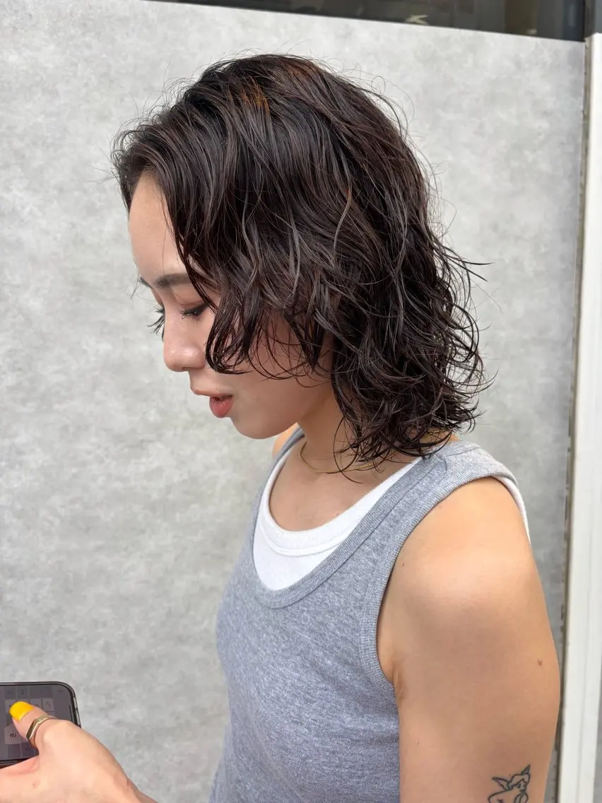 ショート パーマ 顔周りカット レイヤーカット 小関 仁晴のヘアスタイル