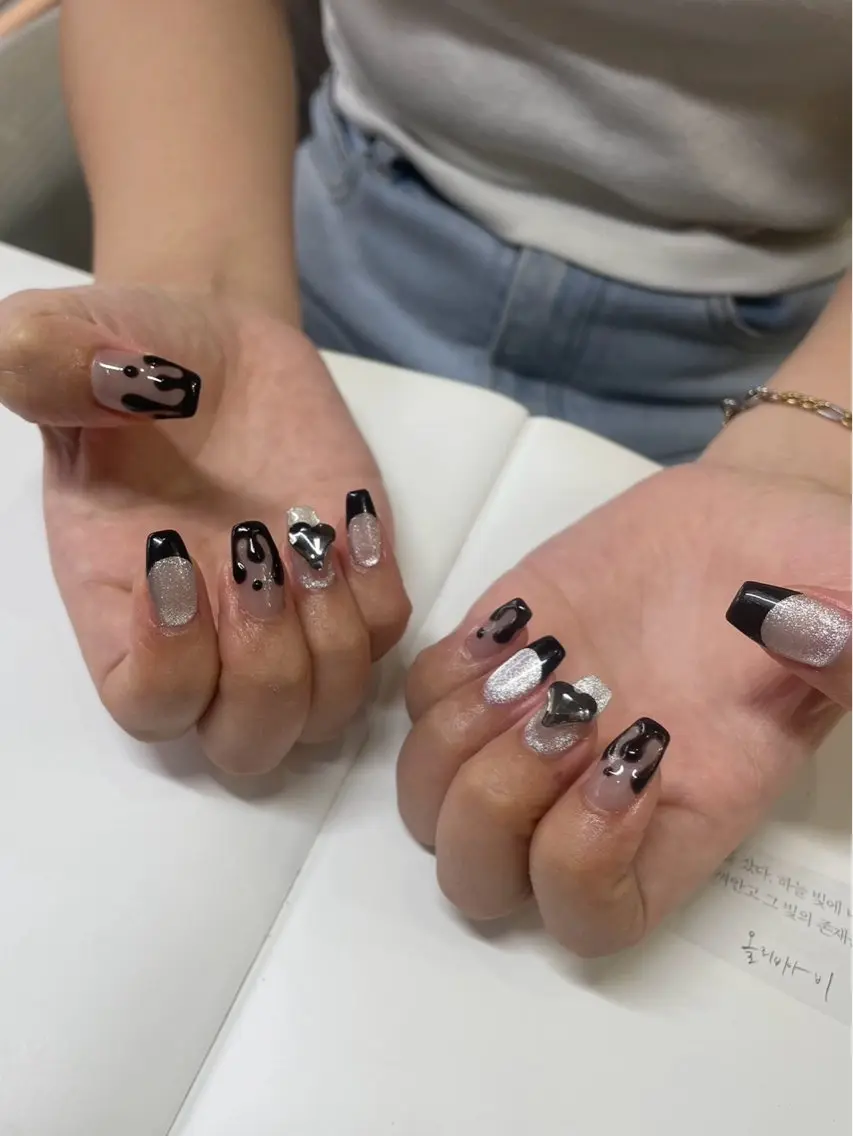 ネイル ハンドネイル ネイルズシャトン🪡 ネイリスト齊藤のネイルデザイン