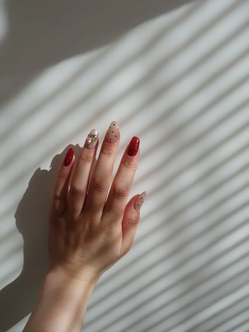 ネイル フレンチネイル ジェルネイル キラキラネイル 韓国ネイル ミラーネイル private salon zzz…のネイルデザイン