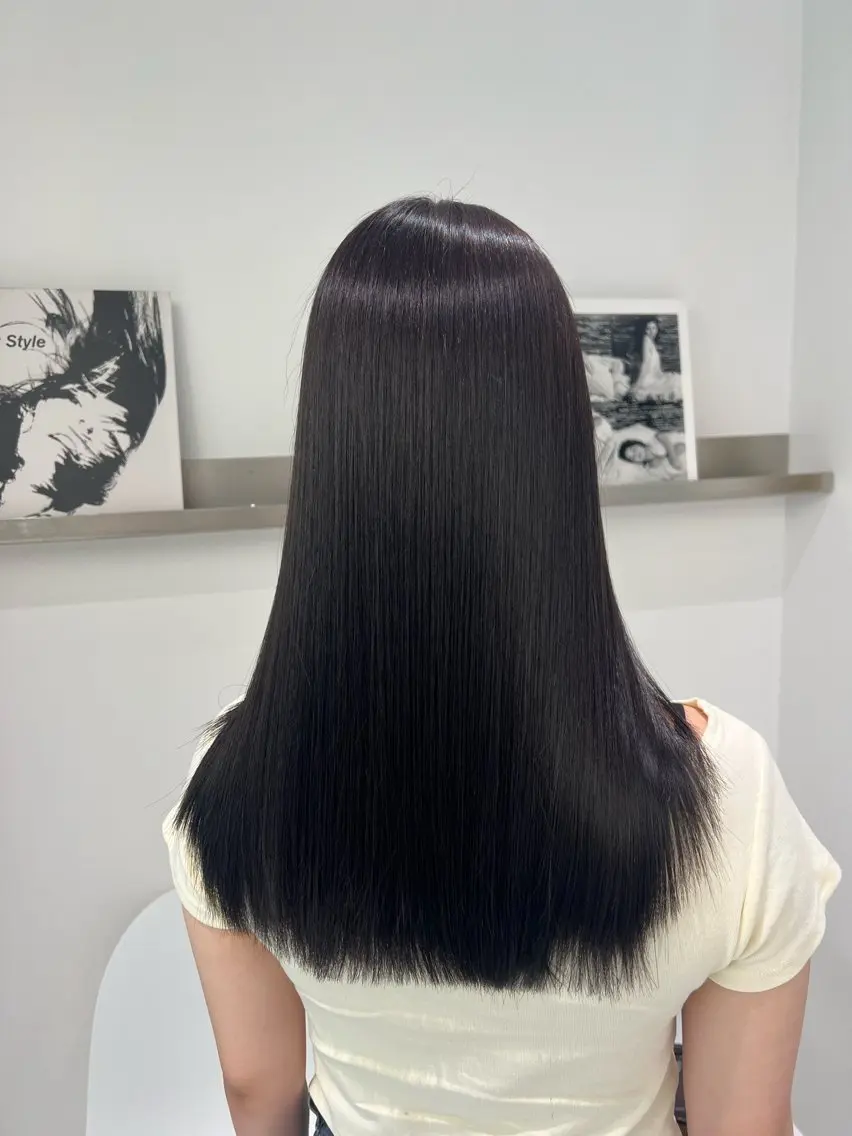 カラー Risa／盛れる レイヤー／艶カラーのヘアスタイル