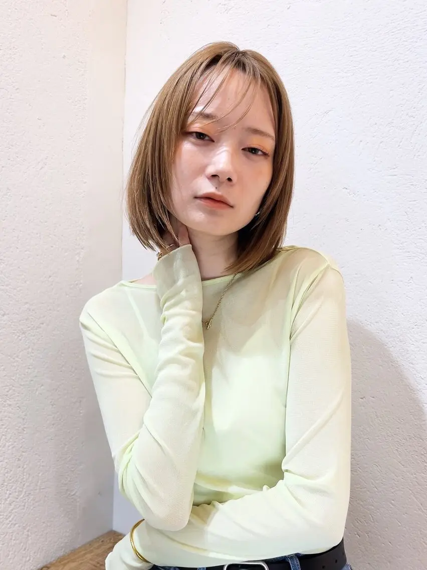ショート カラー FERIA梅田🖤 透明感カラー🎀のヘアスタイル