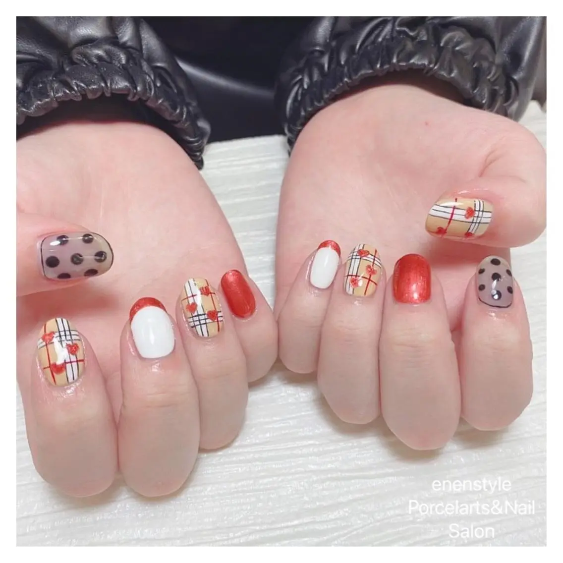 ミディアム ネイル ハンドネイル 🐾enen style 🐾のネイルデザイン