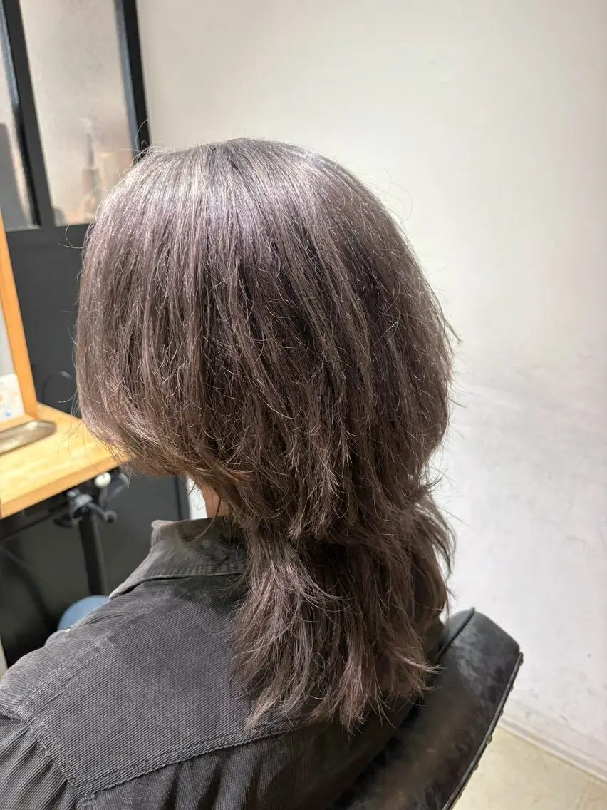 ロング カラー メンズ メンズブリーチ メンズハイトーン ブリーチ 透明感カラー グレージュ 🌊インナーカラー 🐬櫻井海星のヘアスタイル