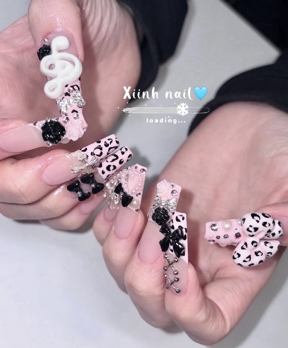 ネイル チークネイル 桜ネイル 長さ出し フットネイル ジェルネイル ハンドネイル XIINHNAIL 船橋店　馬詰ちゃんのネイルデザイン