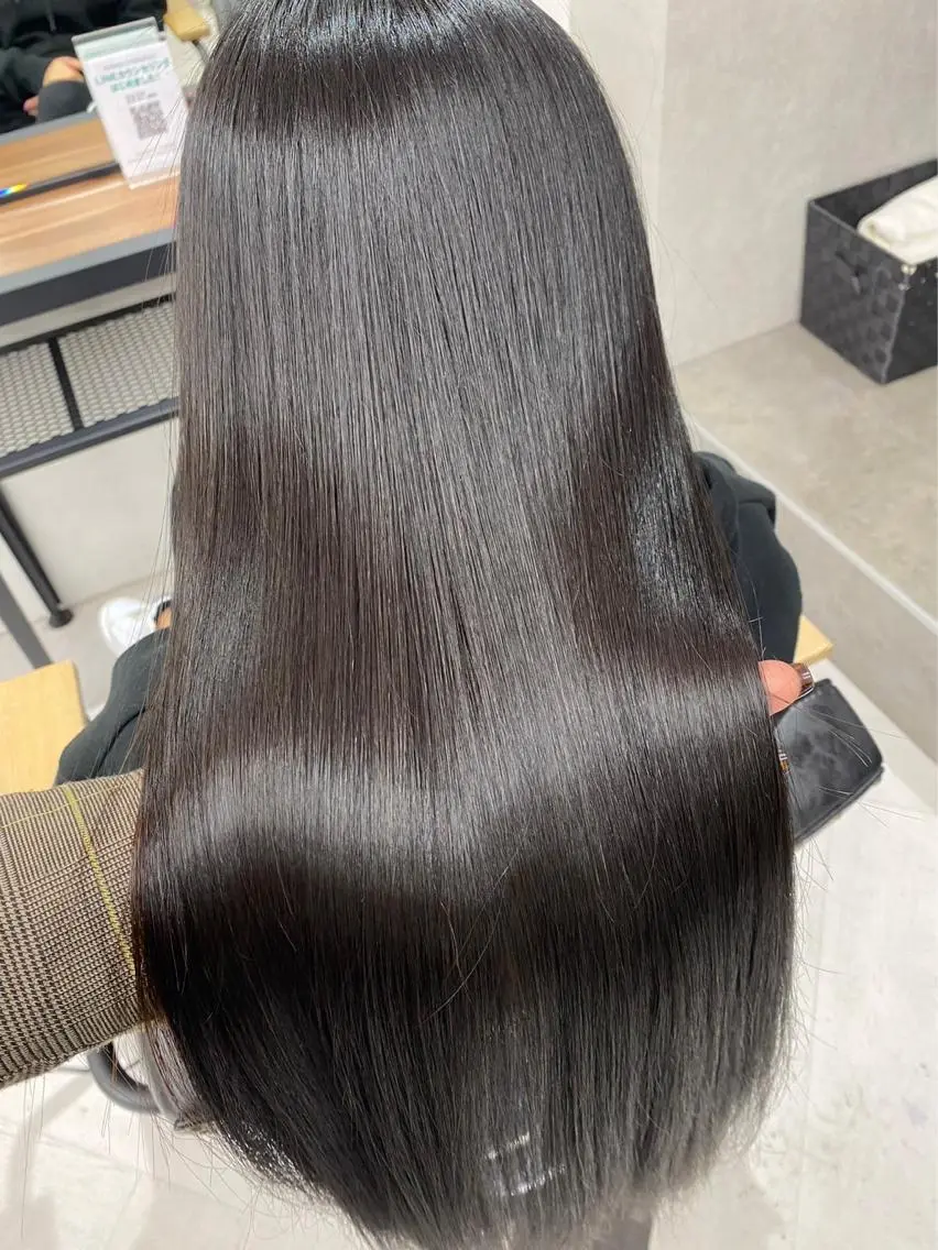 カット+縮毛矯正 【スタイリング込み】の写真