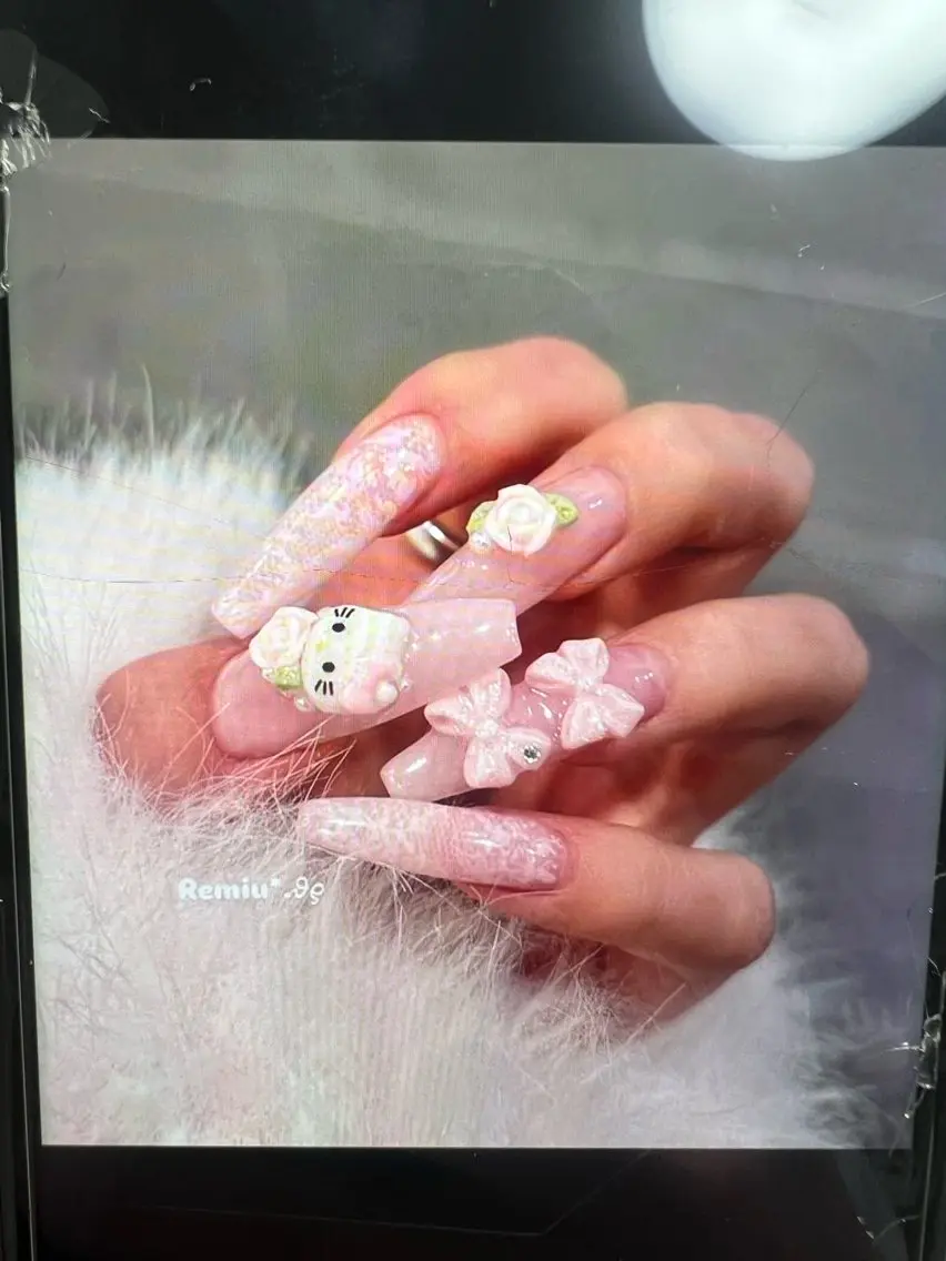 ネイル オーロラネイル チークネイル 長さ出し フットネイル フレンチネイル ハンドネイル Lee Nails チップ長さだし専門店のネイルデザイン