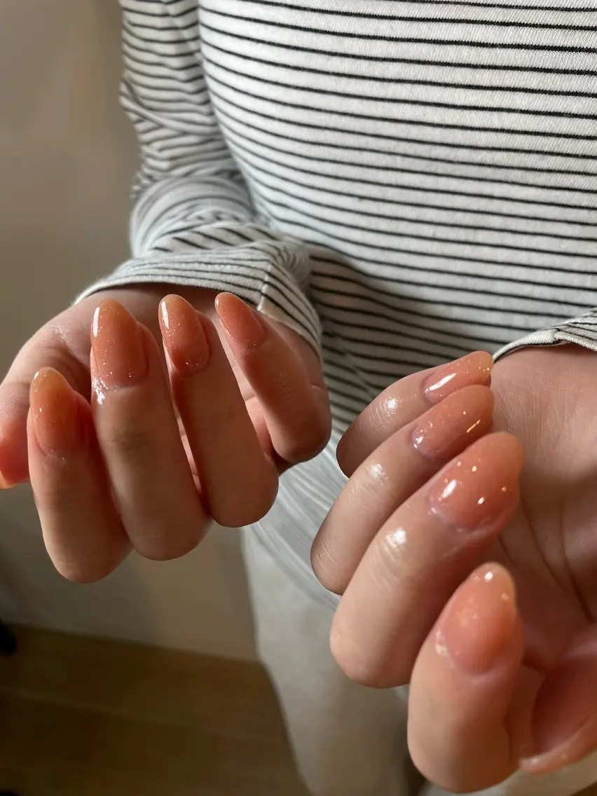 ネイル フットネイル 韓国ネイル ニュアンスネイル オフィスネイル シンプルネイル ハンドネイル vico栄 Azusa🍓のネイルデザイン