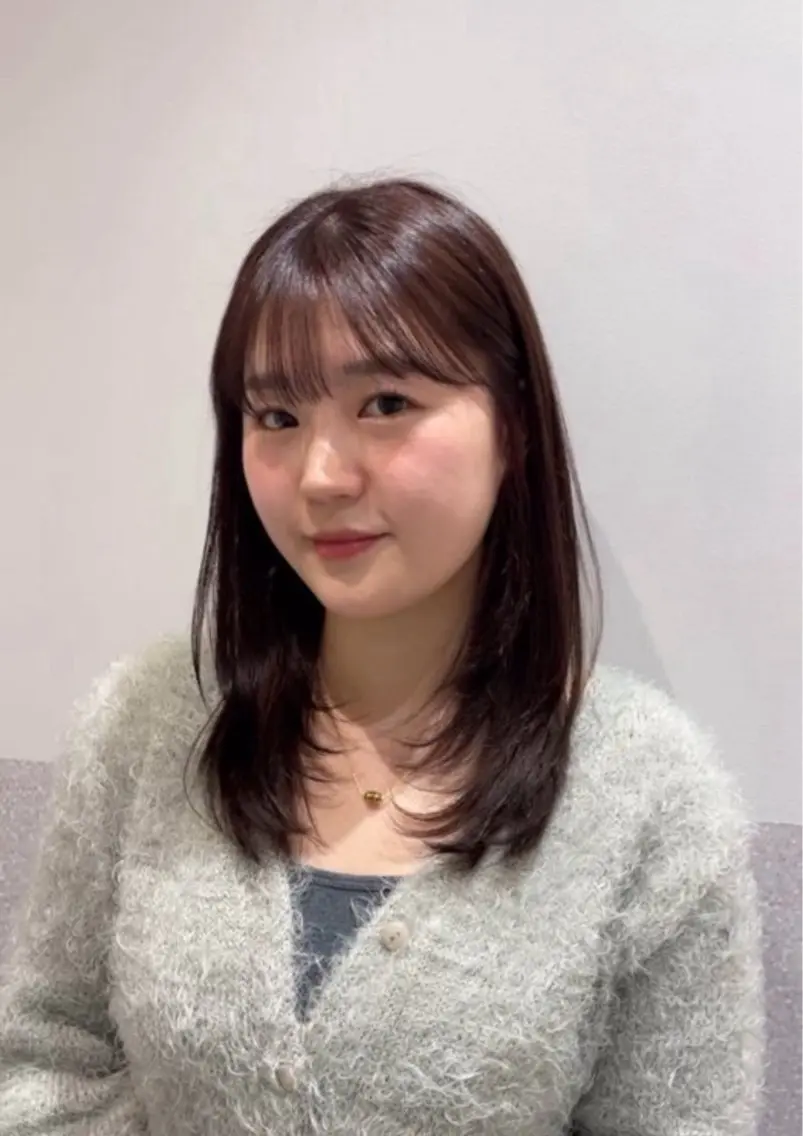 ミディアム ハッシュカット 韓国風ヘア レイヤーカット カット ヘアカラー トリートメント ❤︎︎韓国ヘア❤︎︎ 𝑺𝒉𝒊𝒉𝒐のヘアスタイル