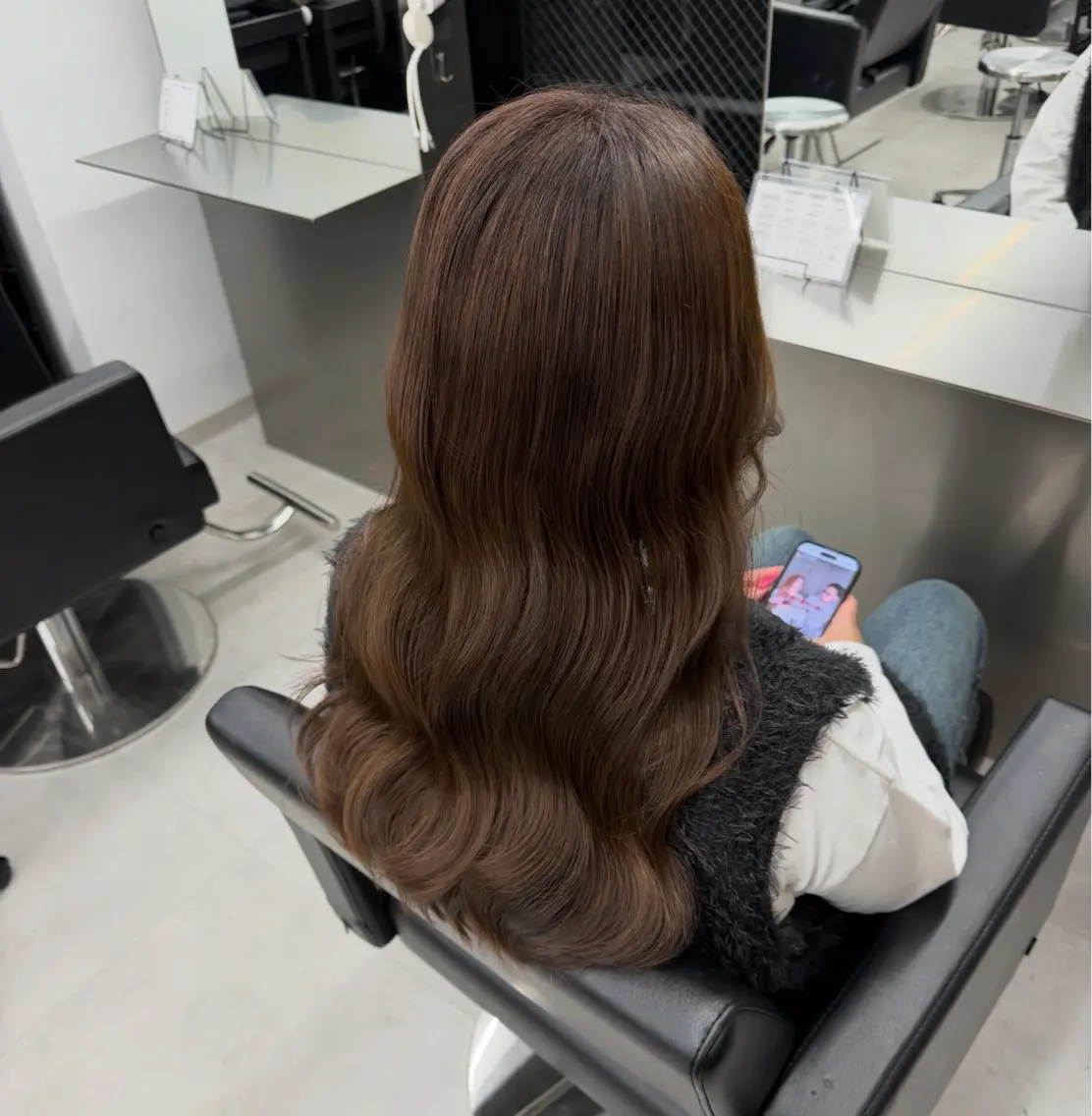 ロング カラー トリートメント ヘアカラー トリートメント Lapis 福岡大名 AIのヘアスタイル