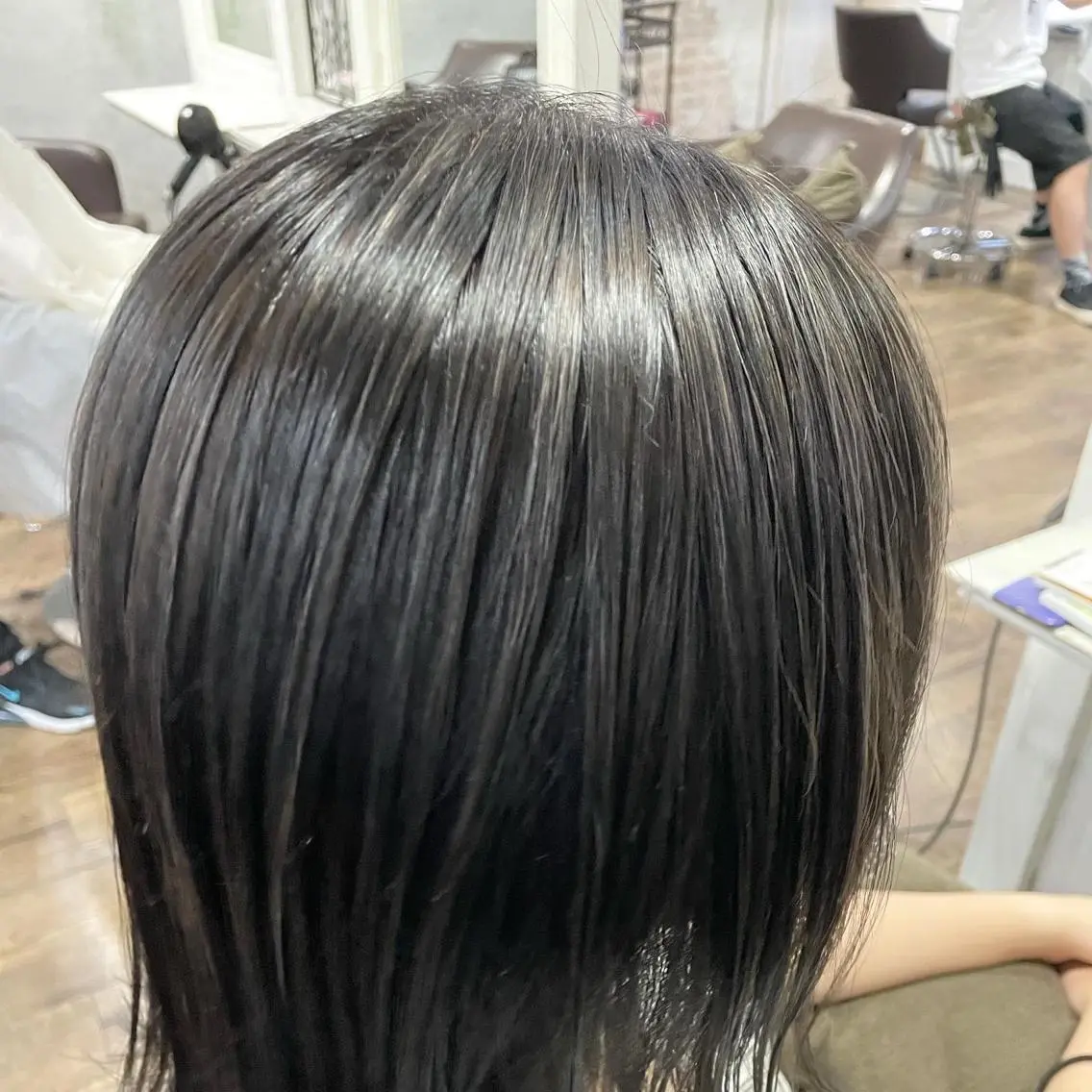 ミディアム ハイライト 高田馬場 nico 岡豪紀のヘアスタイル