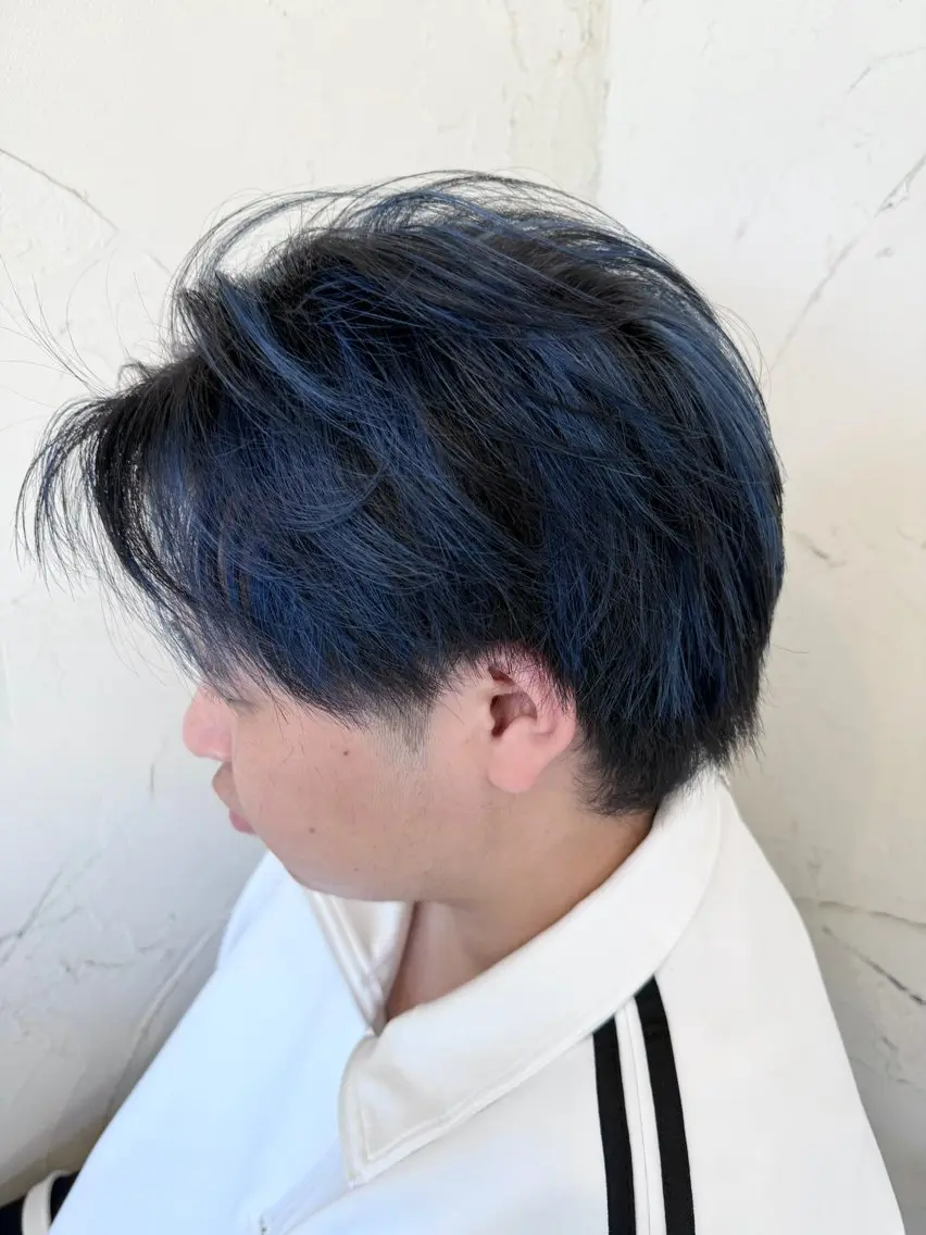 ショート カラー メンズ メンズハイライト ブルーカラー ハイライトカラー ハイライト カット ヘアカラー メンズ特化/パーマ指 名No.1/百瀬太郎のヘアスタイル