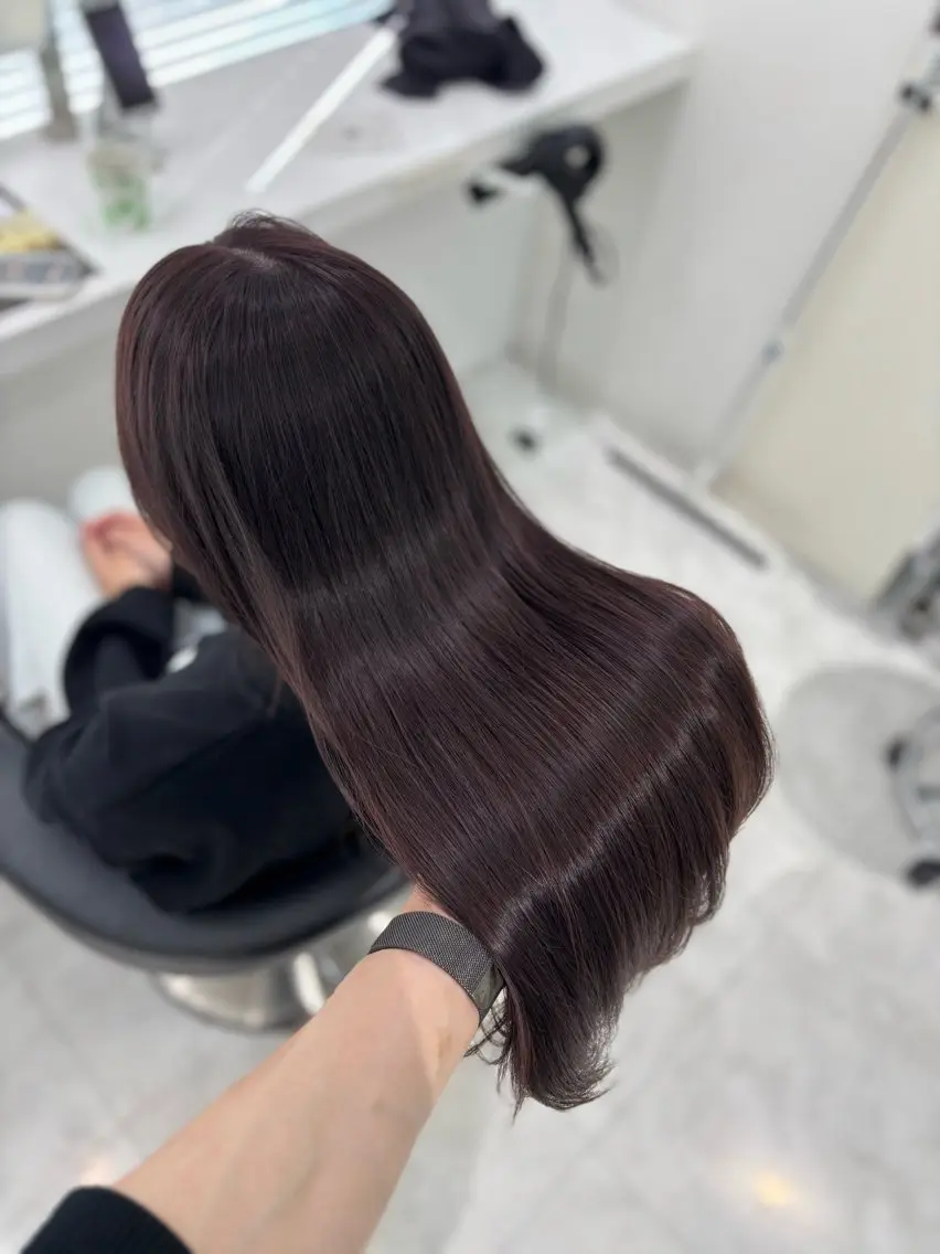 ロング カラー ヘアカラー トリートメント ヘッドスパ ヘアセット 流行りの透明感カラー ×縮毛矯正🤍ユウのヘアスタイル