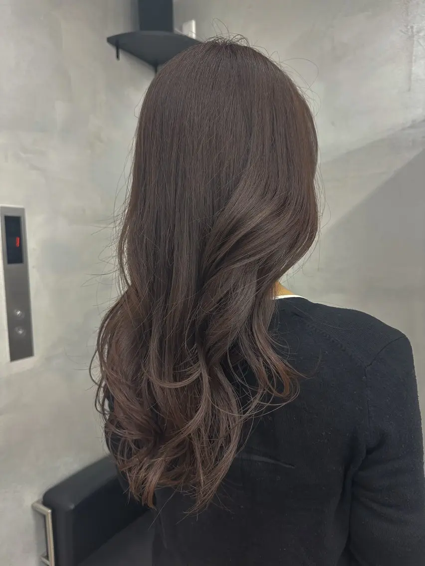 ロング カット ヘアカラー トリートメント 小山渉/髪質改善/ 透け感カラー/メンズのヘアスタイル
