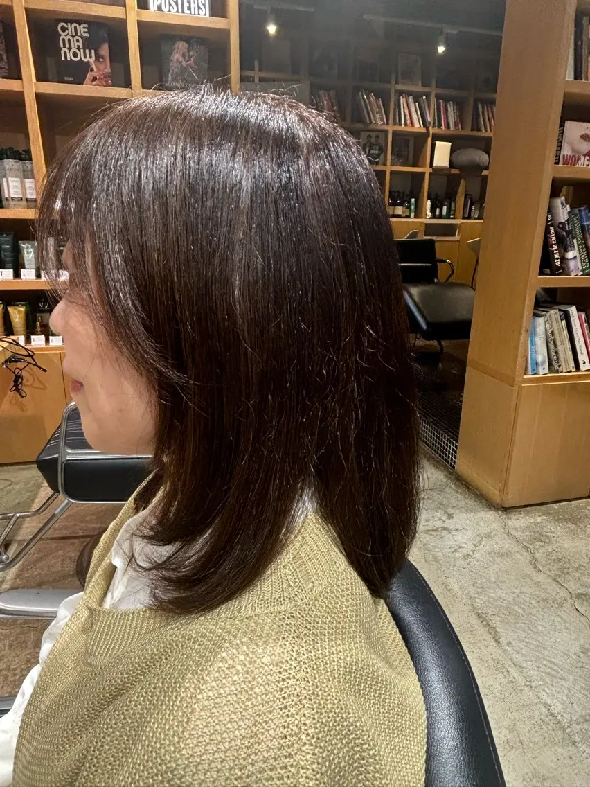 セミロング カラー 渡部 彩花のヘアスタイル