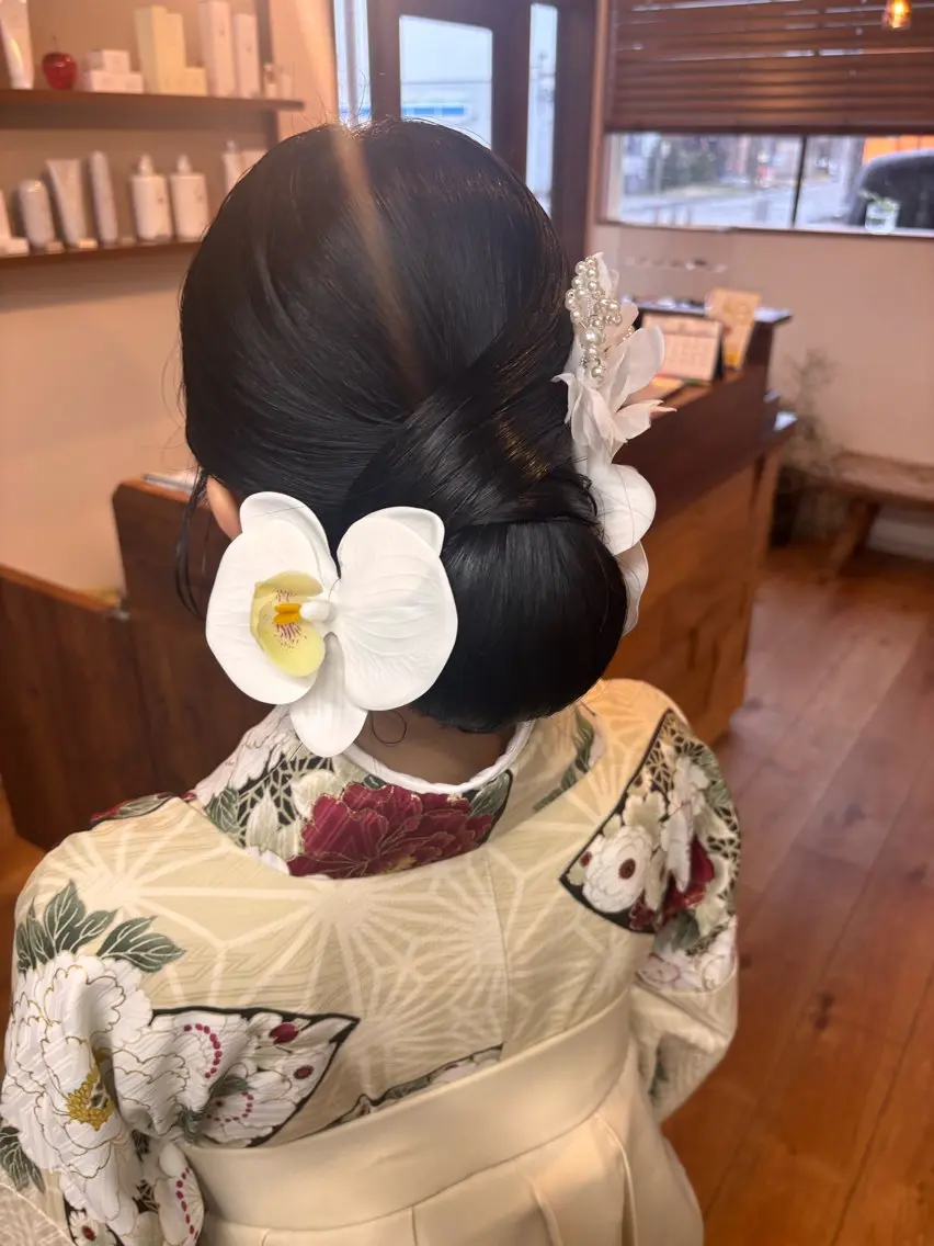 ヘアアレンジ 卒業式のヘアスタイル Aruku  砂川 ももこのヘアスタイル