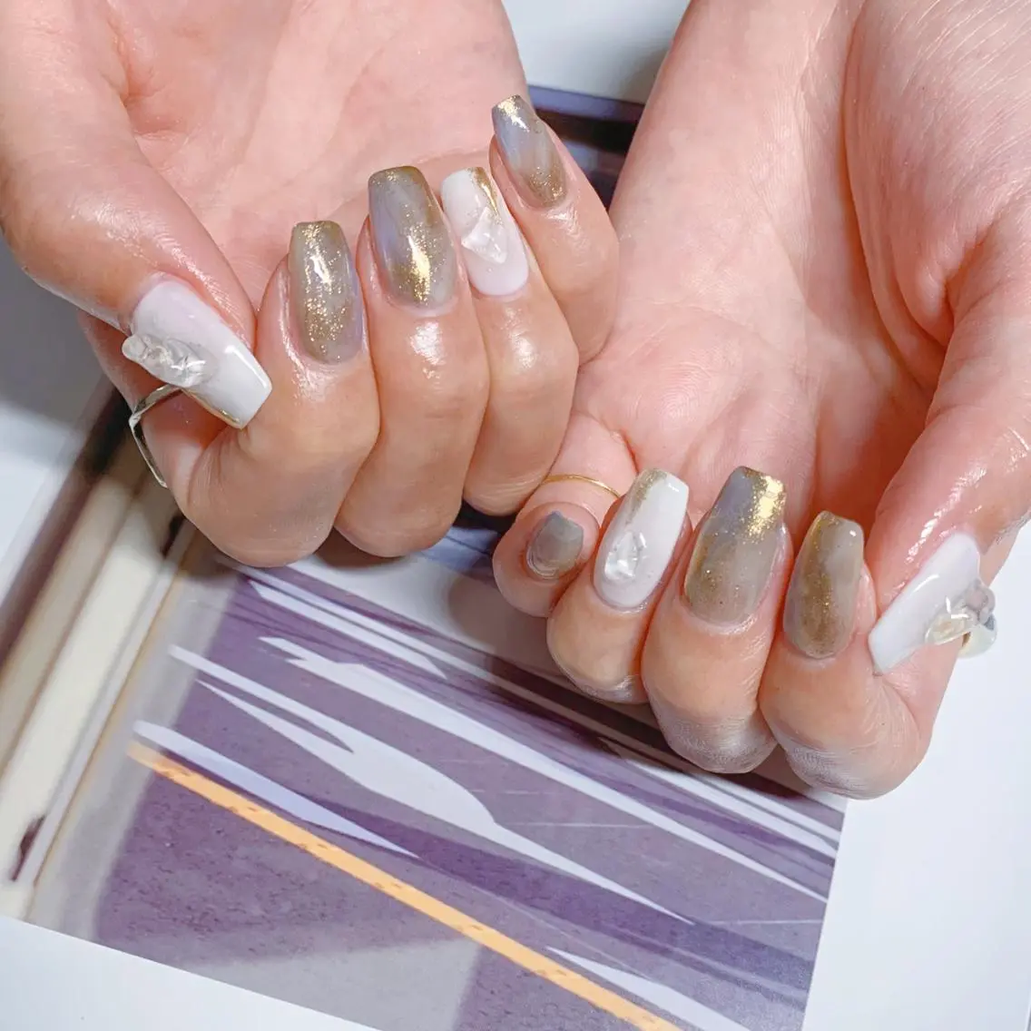 ネイル オーロラネイル フットネイル フレンチネイル ジェルネイル 韓国ネイル ハンドネイル ハンドケア 【ENサロン】 Rei💜Nailのネイルデザイン