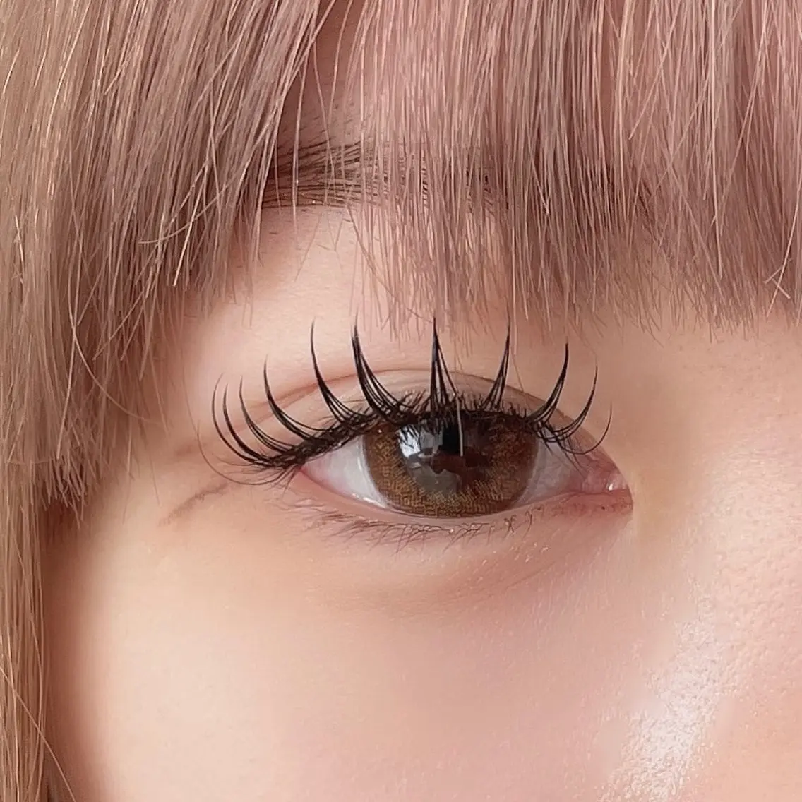 マツエク・マツパ 束感まつ毛 Dカール フラットラッシュ GENUINE LASH　SAKIのマツエク・マツパデザイン