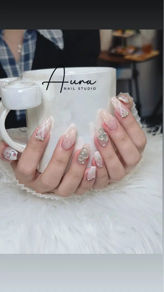 ネイル ハンドネイル Aura Nail HanNaのネイルデザイン