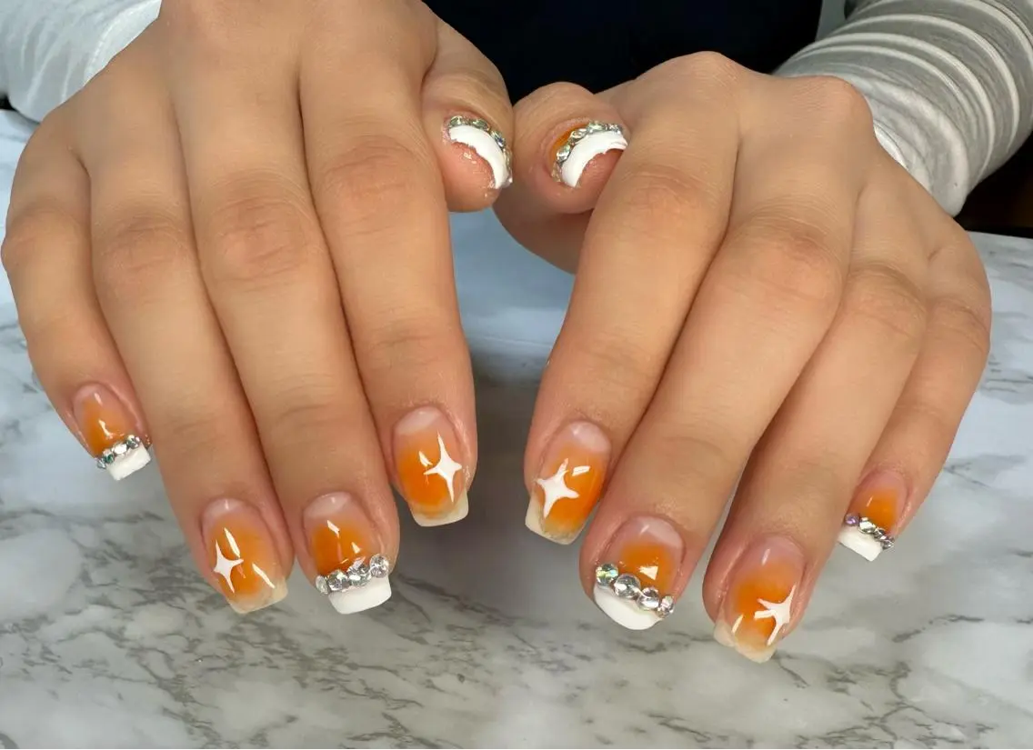 ネイル アートネイル チークネイル ニュアンスネイル 夏ネイル ハンドネイル Mai’s nailのネイルデザイン