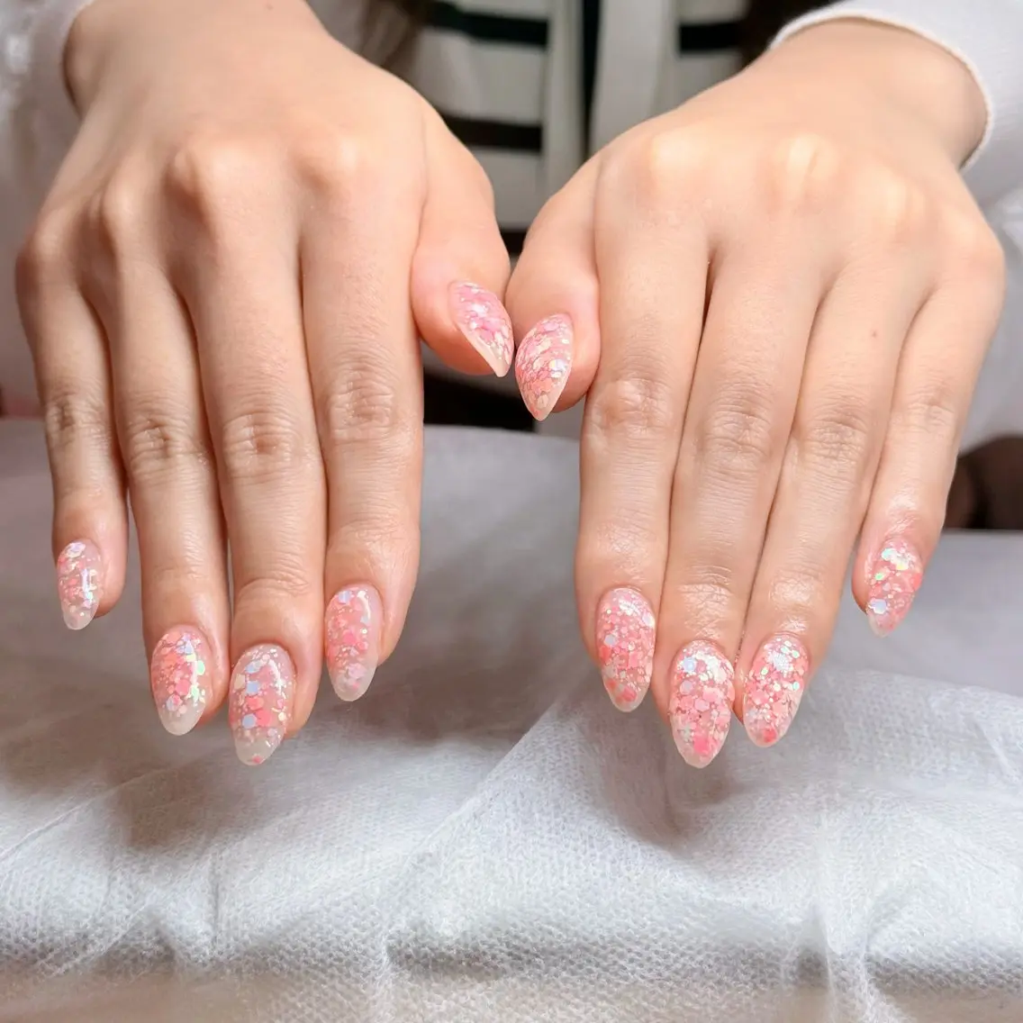 🩷オフなし ケア込み ワンカラー🧡の写真