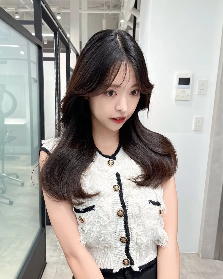 ロング 韓国風ヘア レイヤーカット カット ヘアカラー トリートメント 韓国レイヤーカット 髪質改善▫️水野有真のヘアスタイル