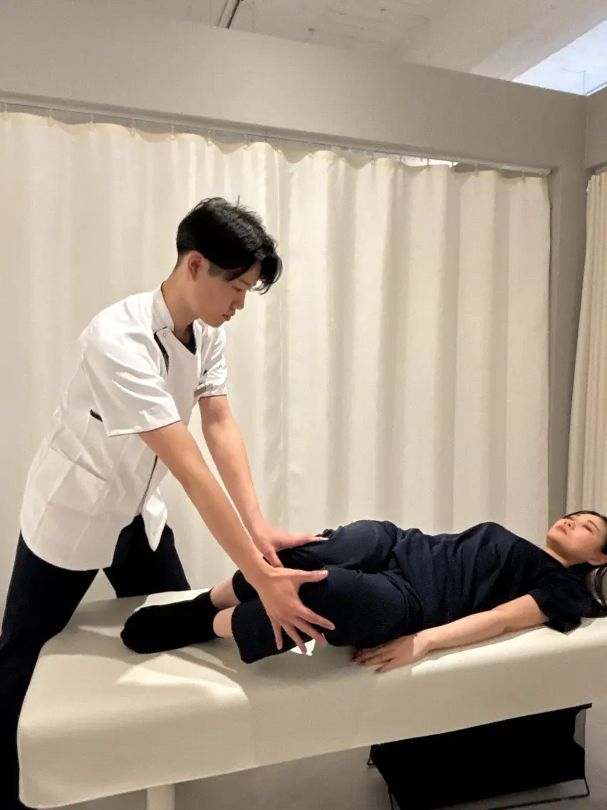 【 骨盤矯正/猫背矯正 】腰痛や肩こり、ぽっこりお腹の原因を根本改善！の写真