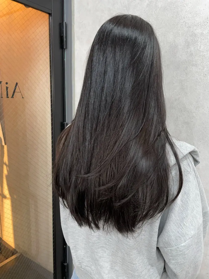 ロング カラー レイヤーカット AIRI layer cut hairのヘアスタイル
