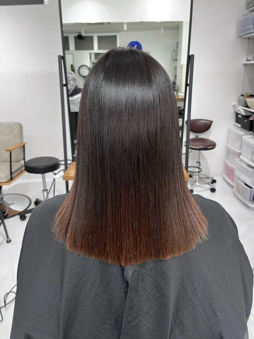 ミディアム カット 縮毛矯正 トリートメント レイヤー/韓国ヘア yunaのヘアスタイル