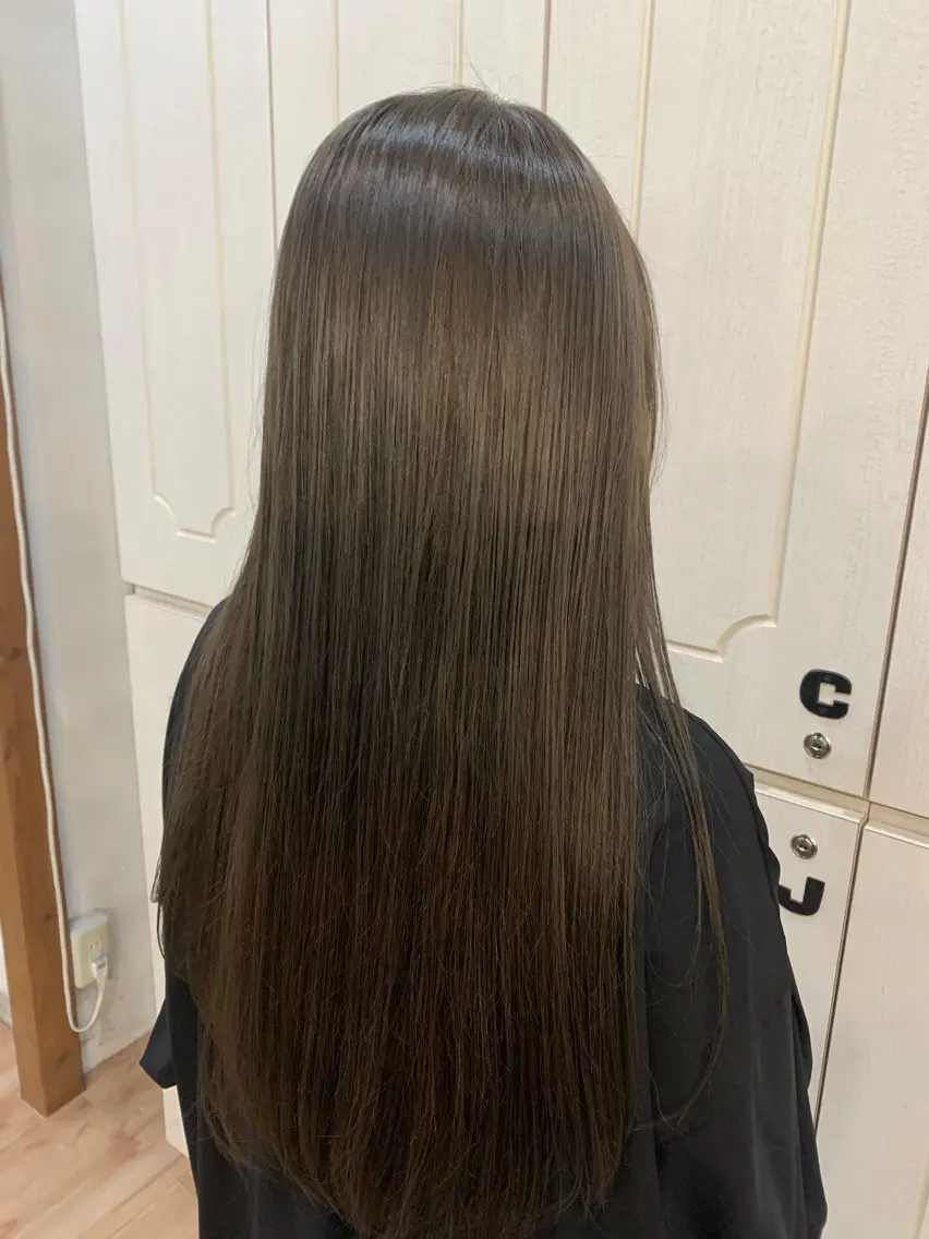 ロング アッシュ カット ヘアカラー ✂︎ つぐみ　✂︎のヘアスタイル