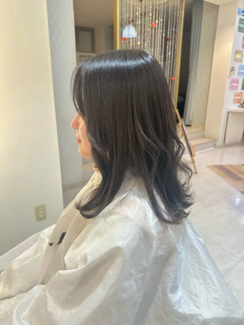 セミロング カラー 畑中 夢のヘアスタイル
