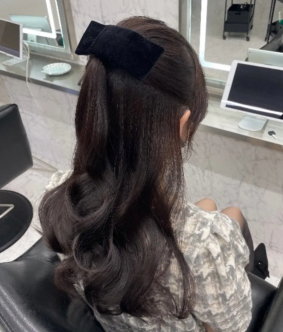 ヘアアレンジ ハーフアップ JPCY MIRIYAのヘアスタイル